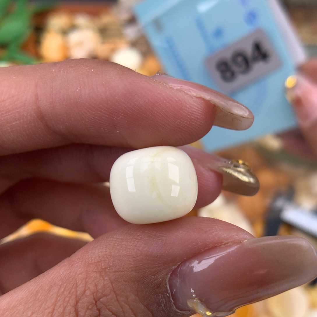 琥珀珠宝奇石未镶嵌13.3