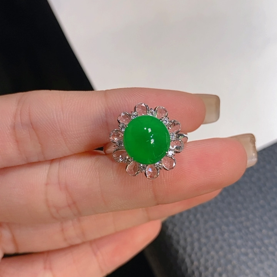 【伊玥珠宝】天然缅甸翡翠A货 阳绿蛋面戒指