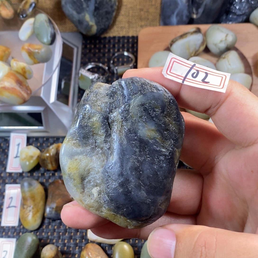 和田玉（糖玉）未镶嵌挂件