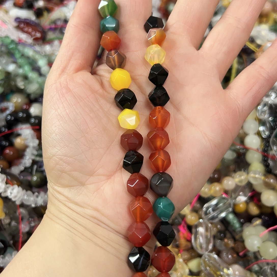 玛瑙/玉髓未镶嵌珠宝半成品，卡10多宝玛瑙一条