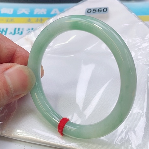 翡翠手镯未镶嵌0560号