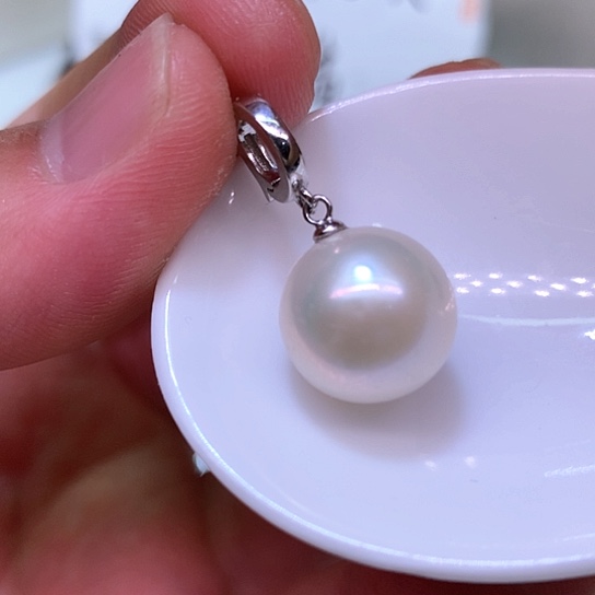 银S925镶嵌淡水珍珠耳饰