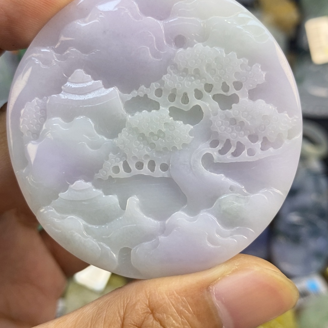 翡翠未镶嵌颈饰山水牌