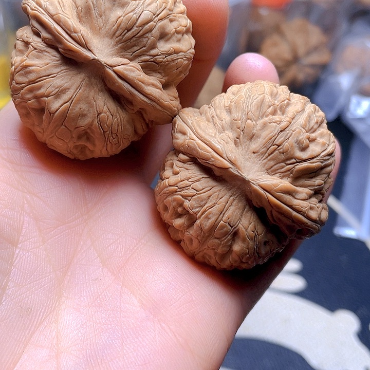 文玩核桃吊坠平谷元宝