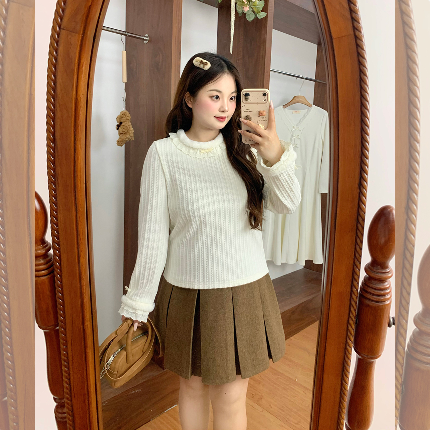 【LT STUDIO辣条大码】毛条拼接蕾丝花边领内搭打底衫