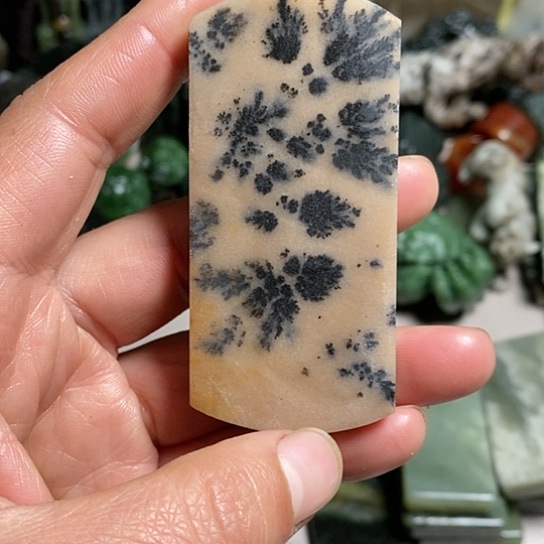 【闪购商品】石英质玉珠宝半成品未镶嵌