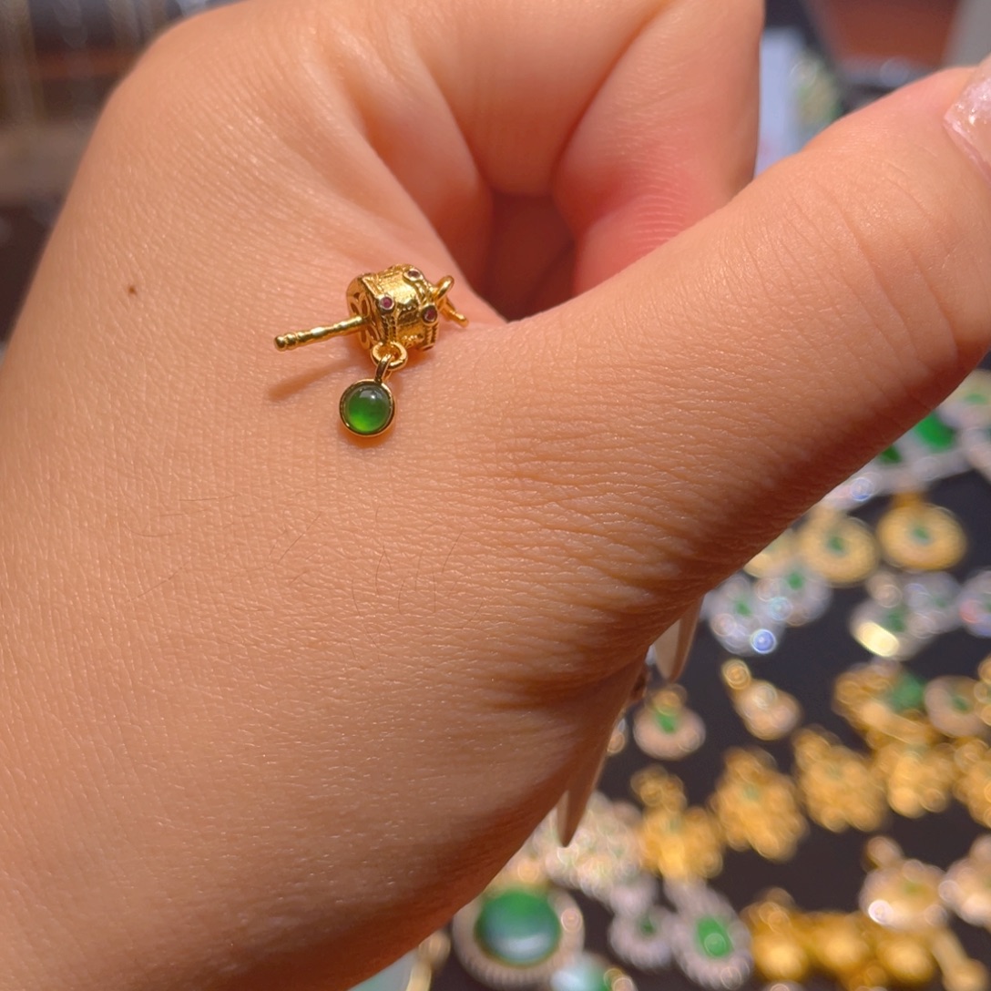 翡翠银S925镶嵌颈饰