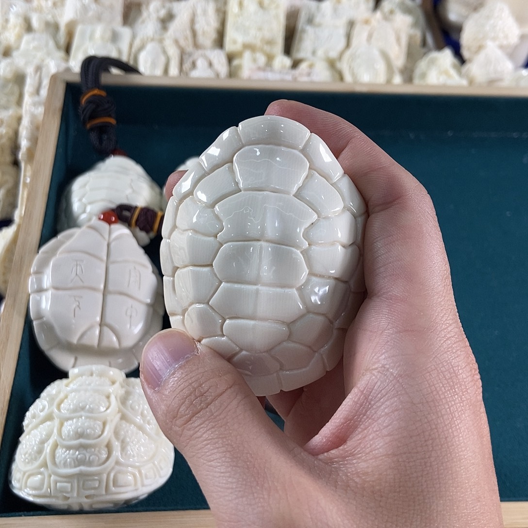 奎***狼富甲天下手把件111111