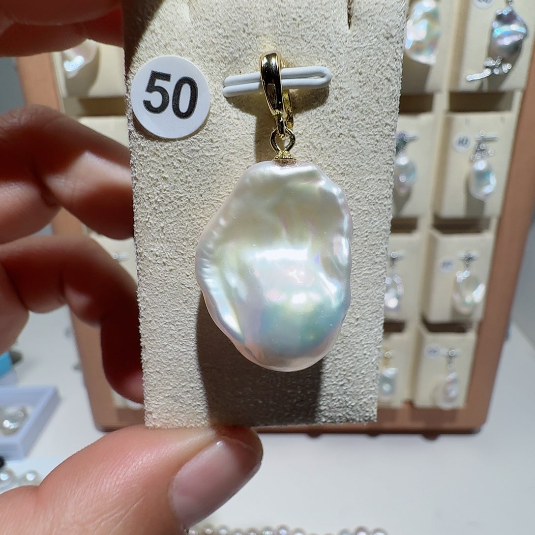 淡水珍珠合金颈饰