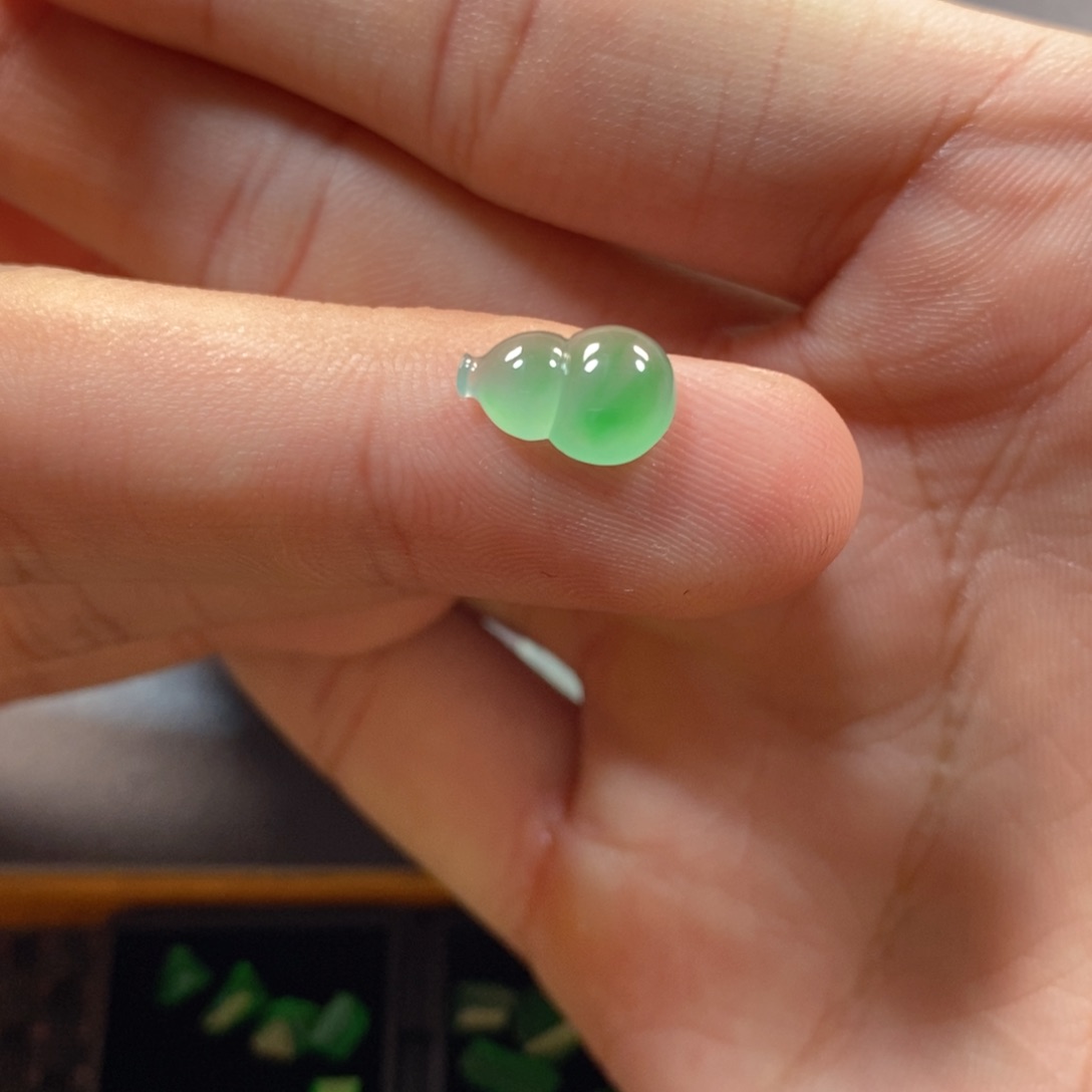 翡翠挂件未镶嵌翡翠珠宝翡翠珠宝