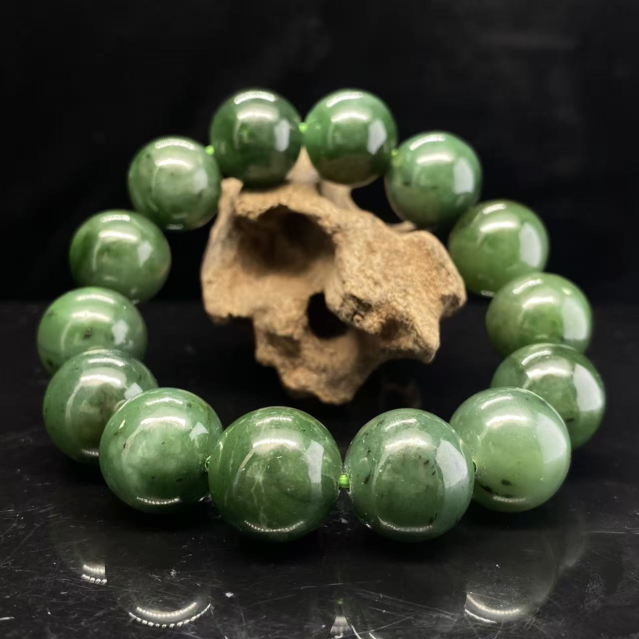 A1359 和田玉手串 YY831561