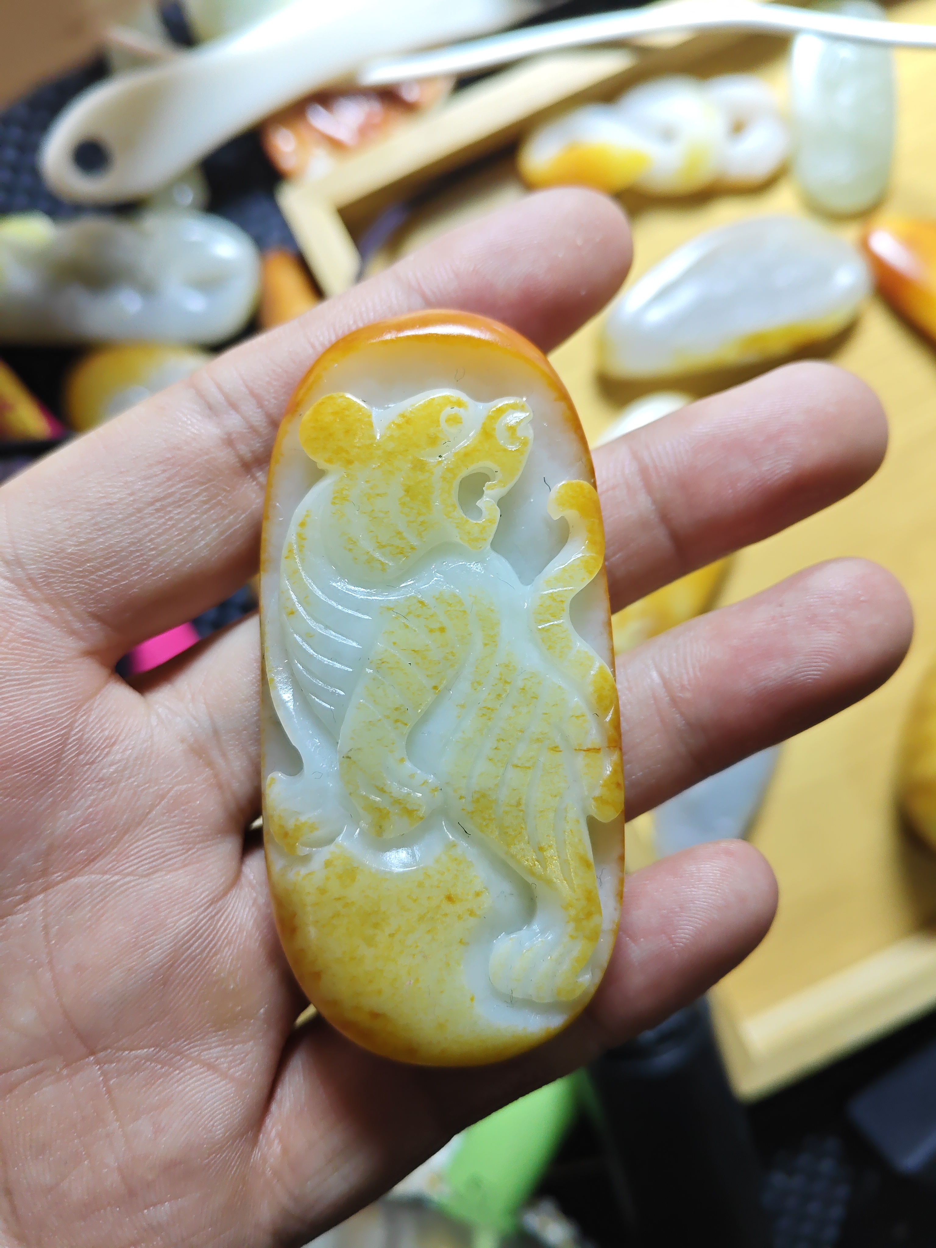 和田玉精品挂件上山虎