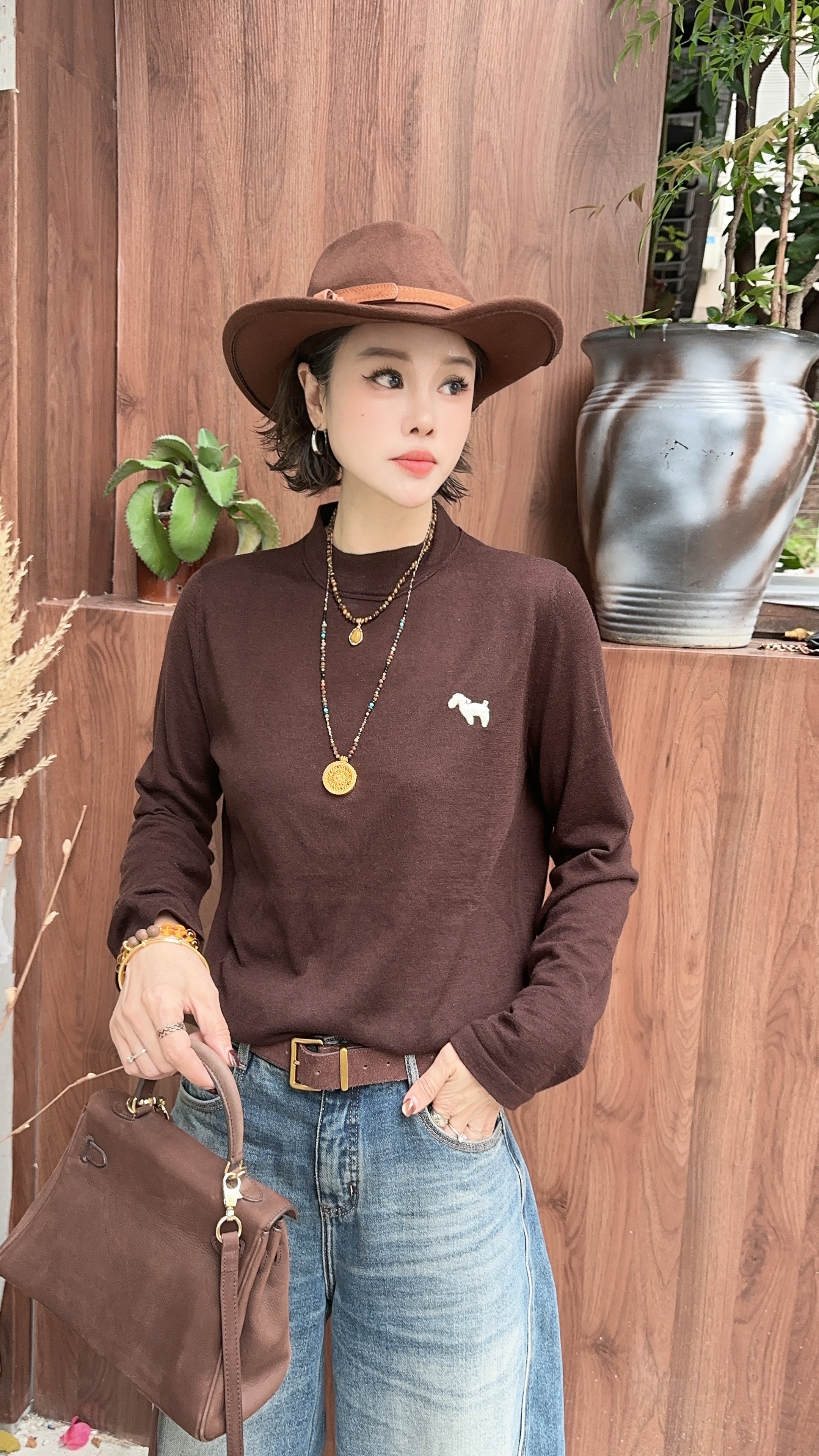 YUANJIE欧洲站冬新款百搭半高领长袖小狗刺绣针织羊毛T恤打底衫