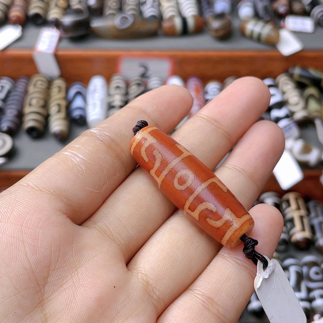 永***业玛瑙/玉髓未镶嵌颈饰