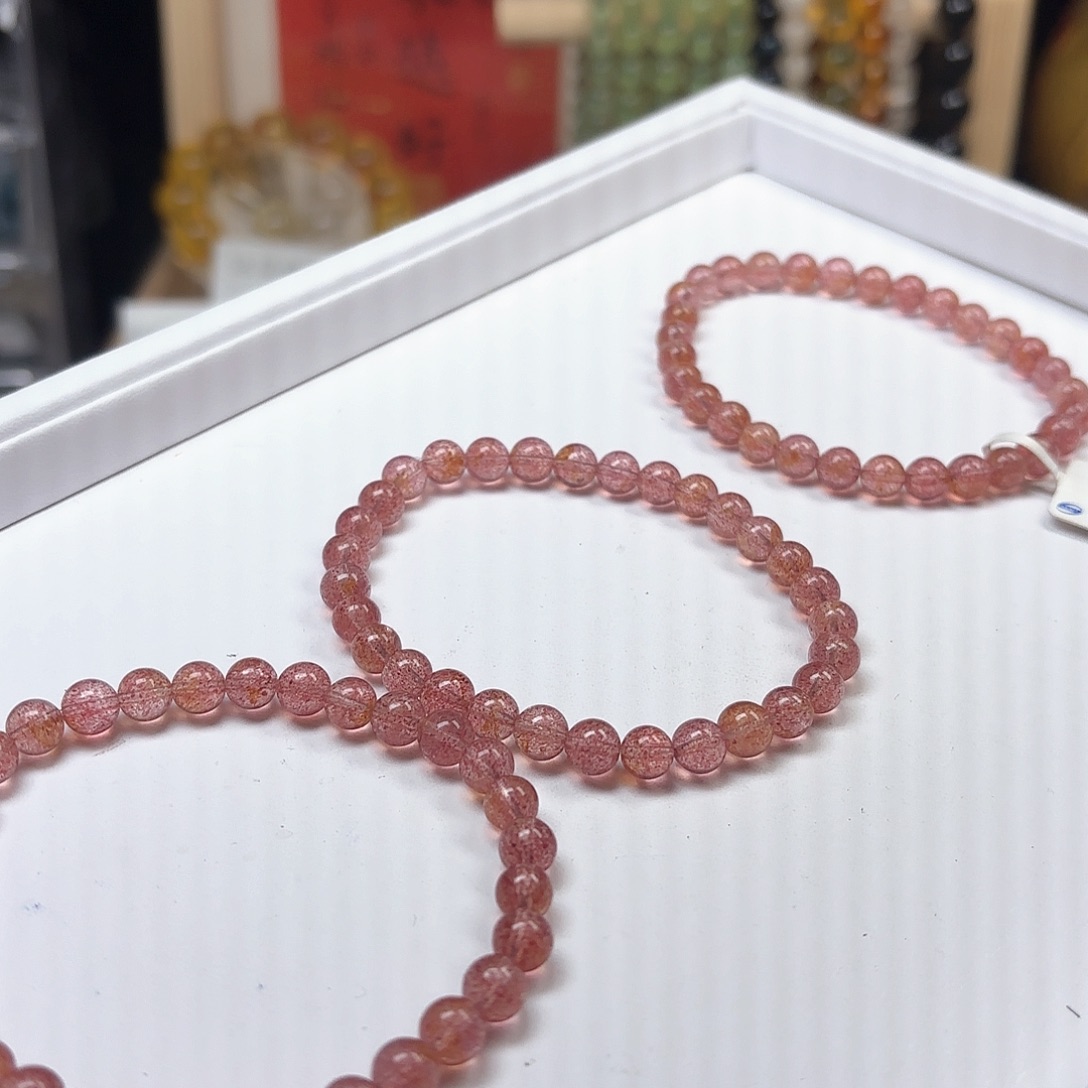 水晶手链未镶嵌白水体草莓晶6