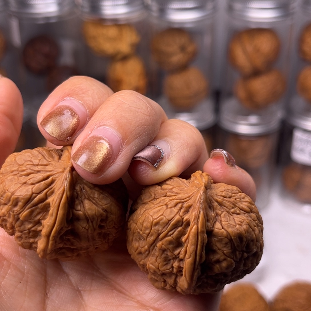 把件文玩核桃鹰嘴蟾