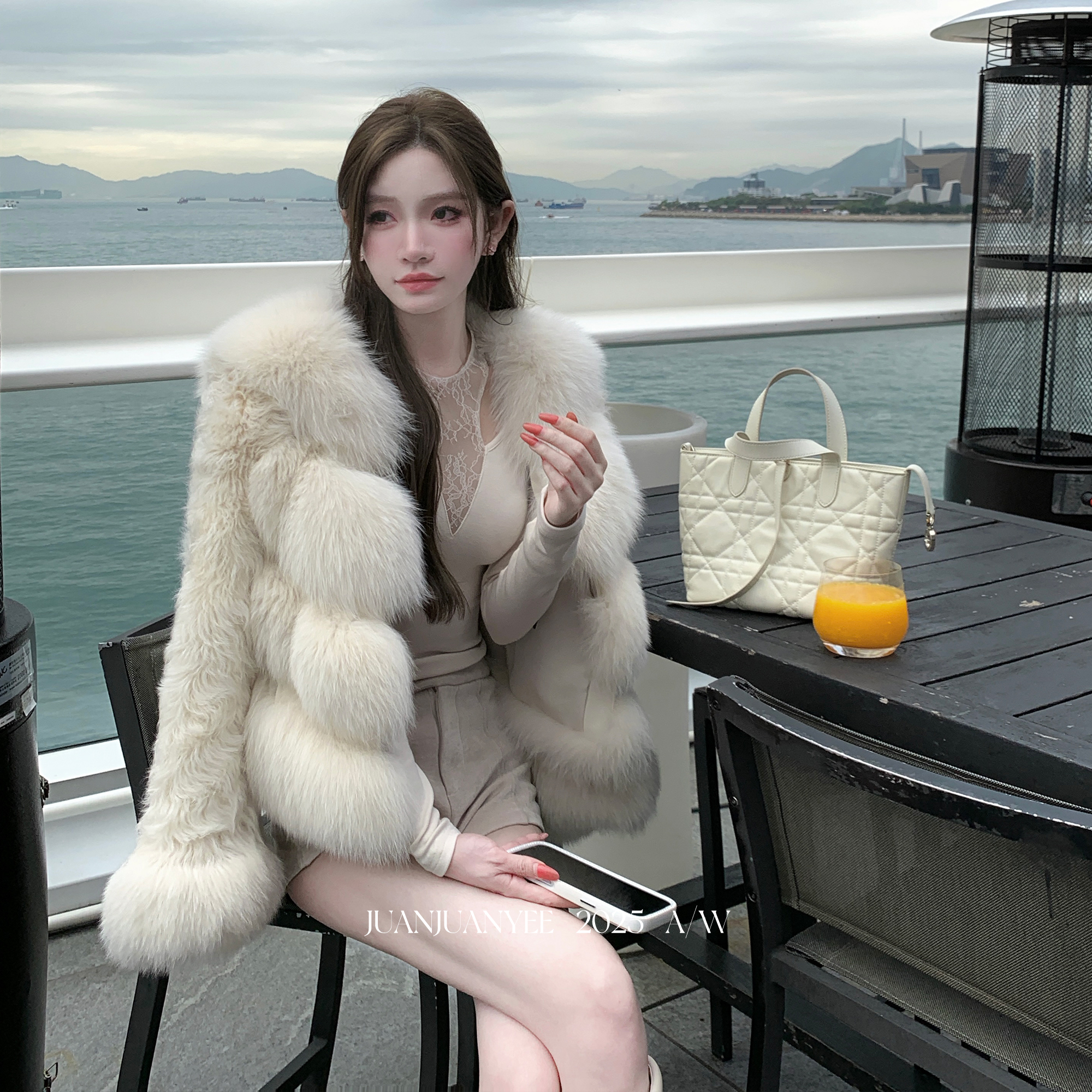 juanjuanyee【白草之神】SAGA进口白狐➕小胡羊卷毛拼接皮草氛围的神
