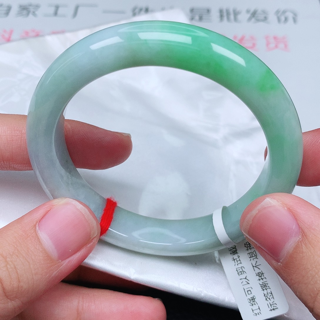 未镶嵌手镯翡翠天然翡翠手镯