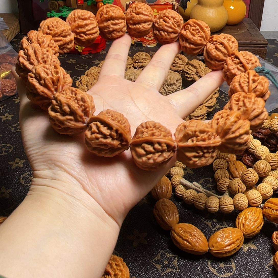 挣***酒核桃龙爪纹红皮手持