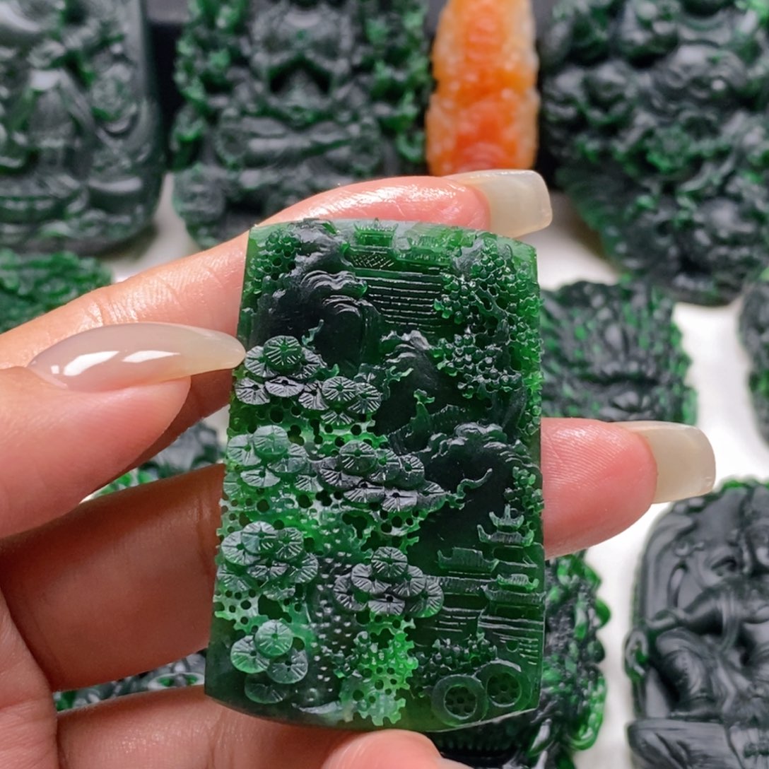 海****未镶嵌定制翡翠山水