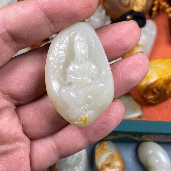 和田玉吊坠(不含链)未镶嵌威****雷