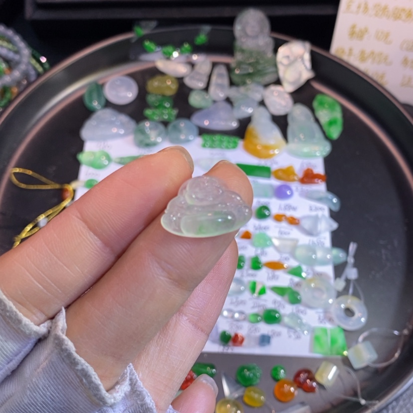 【闪购商品】翡翠挂件未镶嵌佛