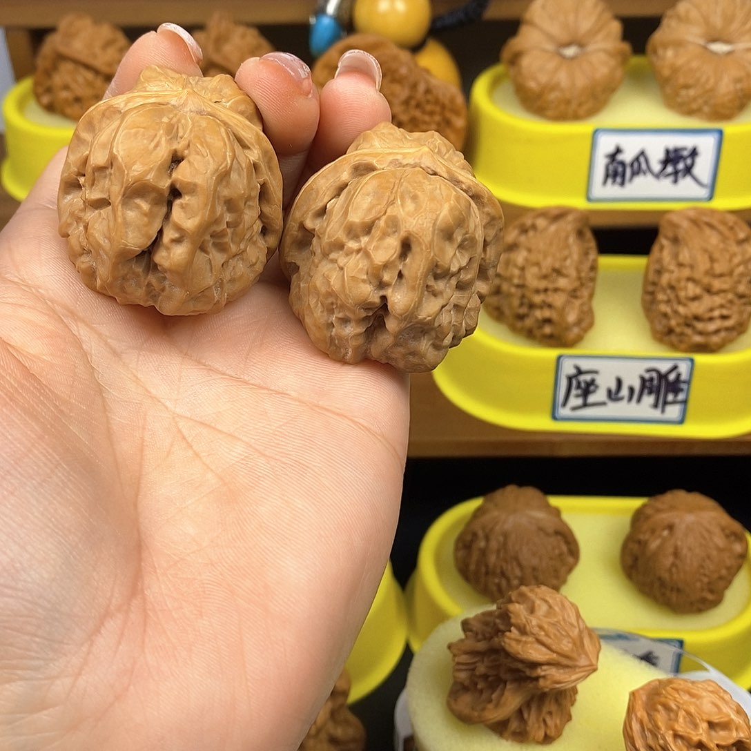 核桃蛤蟆头 文玩/木作/... 文玩把件