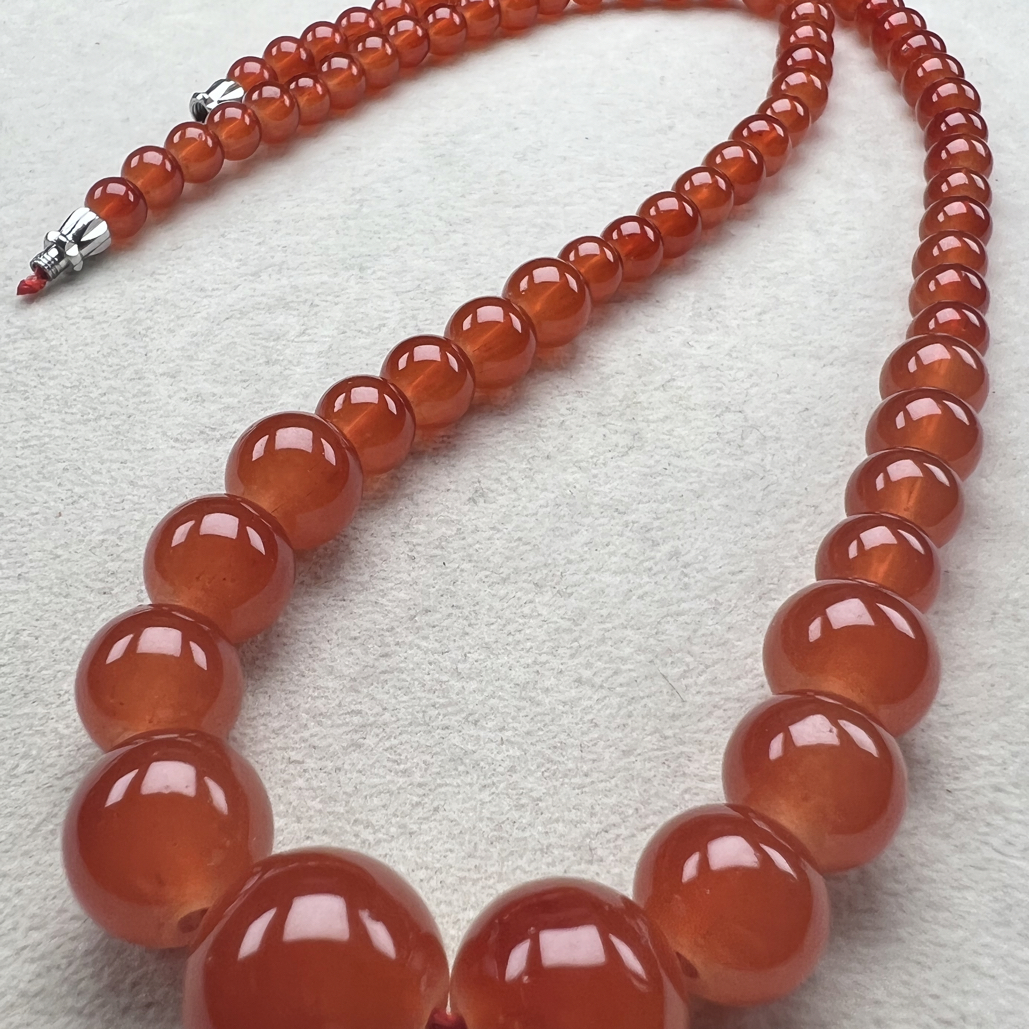 318满色满肉南红项链