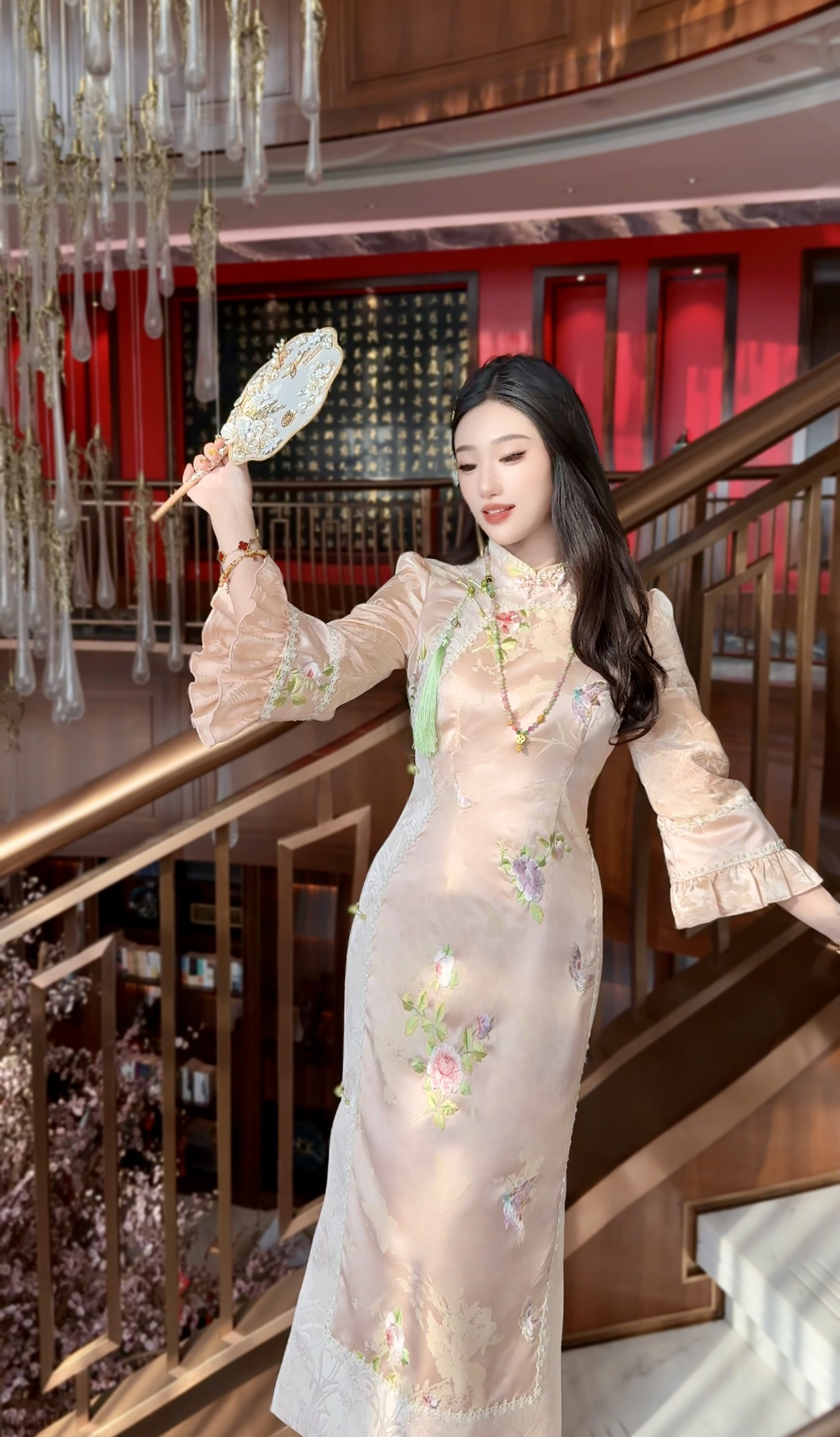 【媛珠 春风情意】重工刺绣新中式贵气旗袍连衣裙+吊坠一套长款醋酸