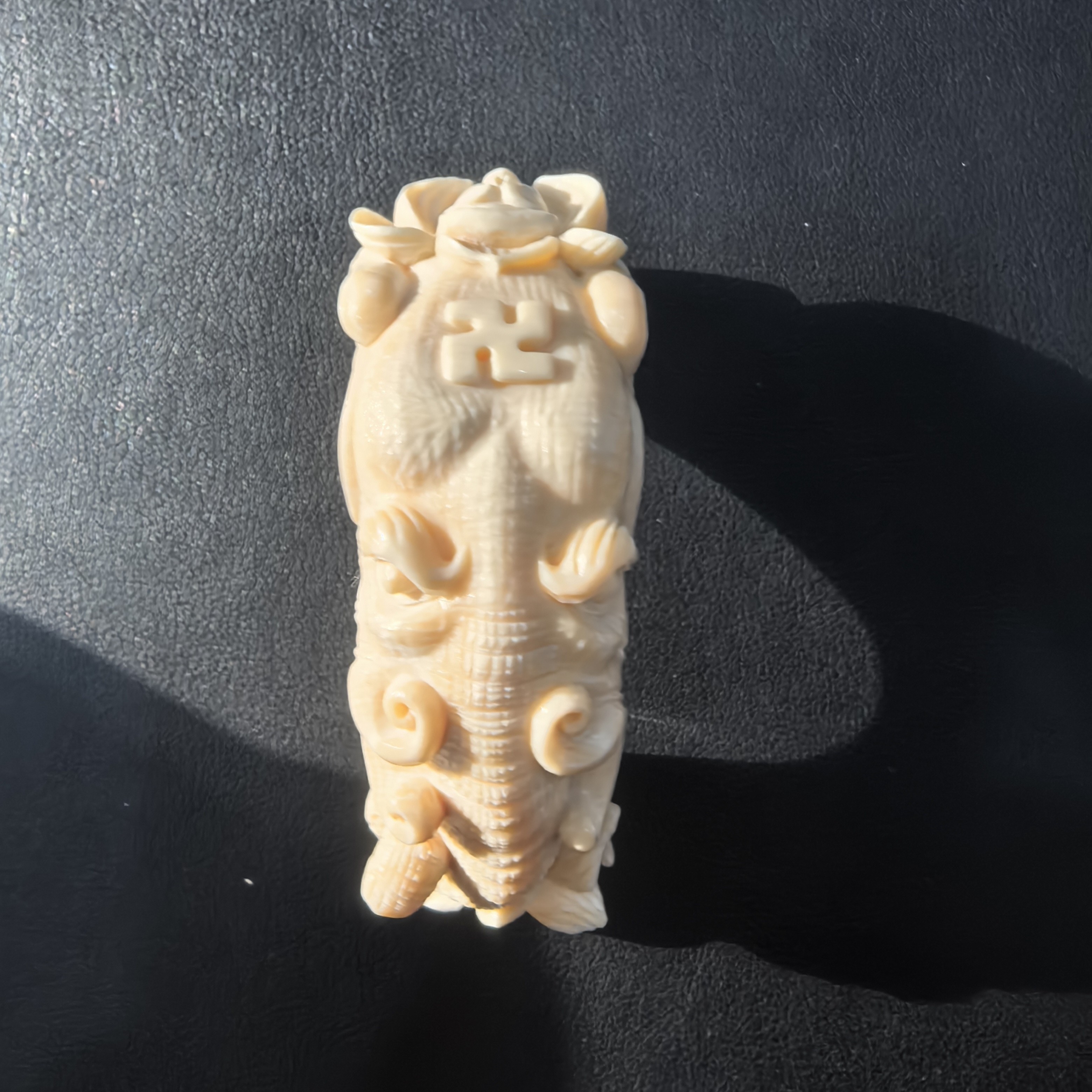 猛犸约38.5克雕刻件ZL4696