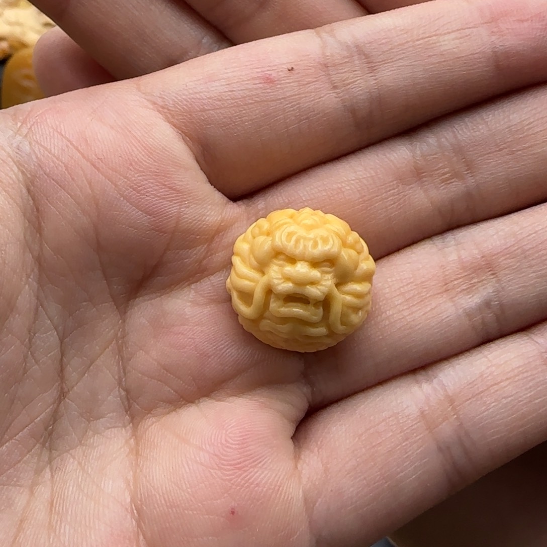 石英质玉未镶嵌颈饰M****X