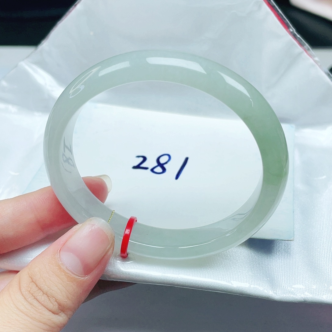 翡翠未镶嵌手镯（贵妃镯）贵妃54