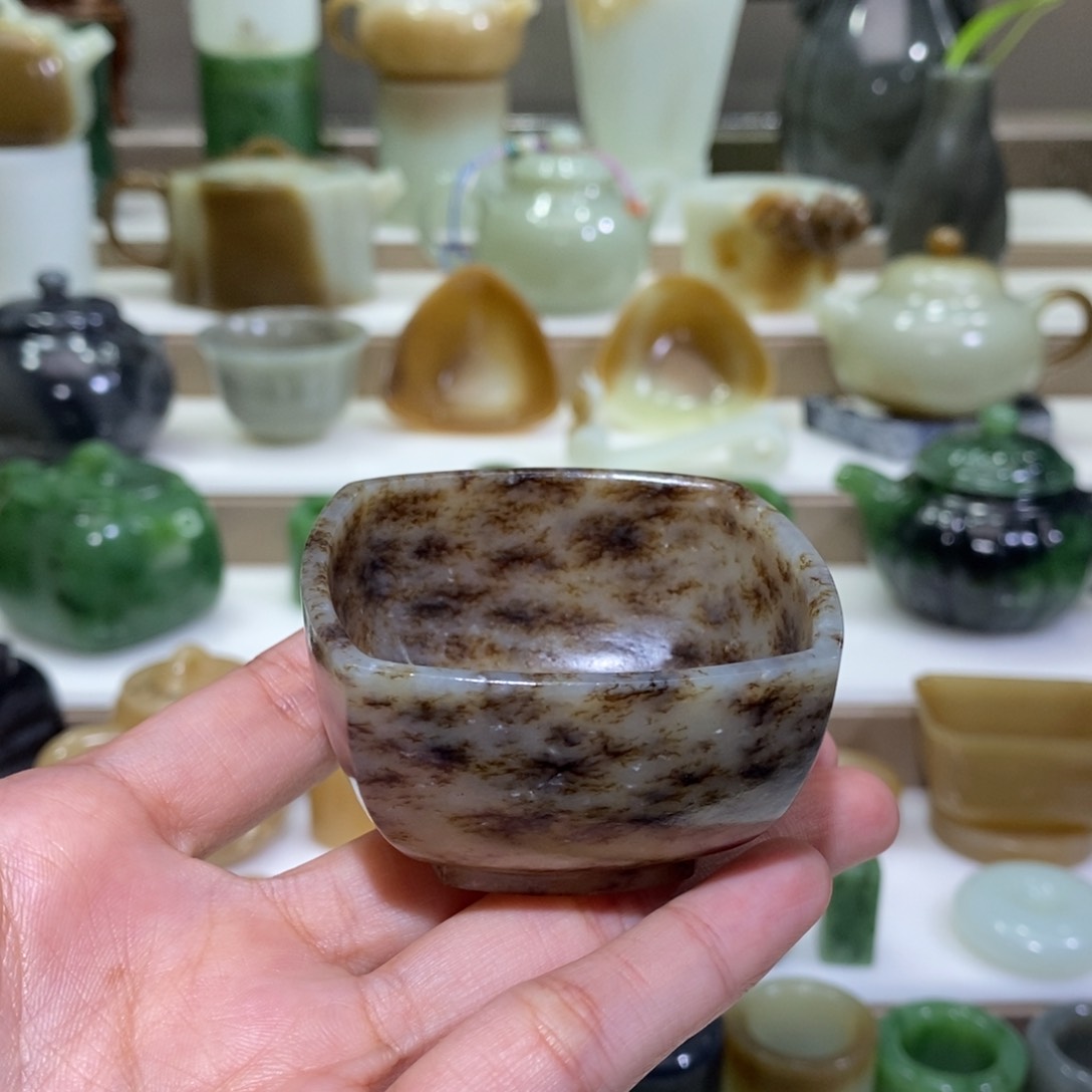 和田玉把件未镶嵌糖草花四方杯福利款