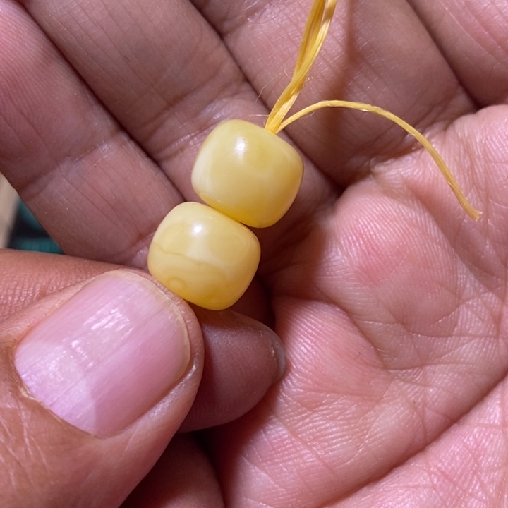 蜜蜡裸石未镶嵌配饰