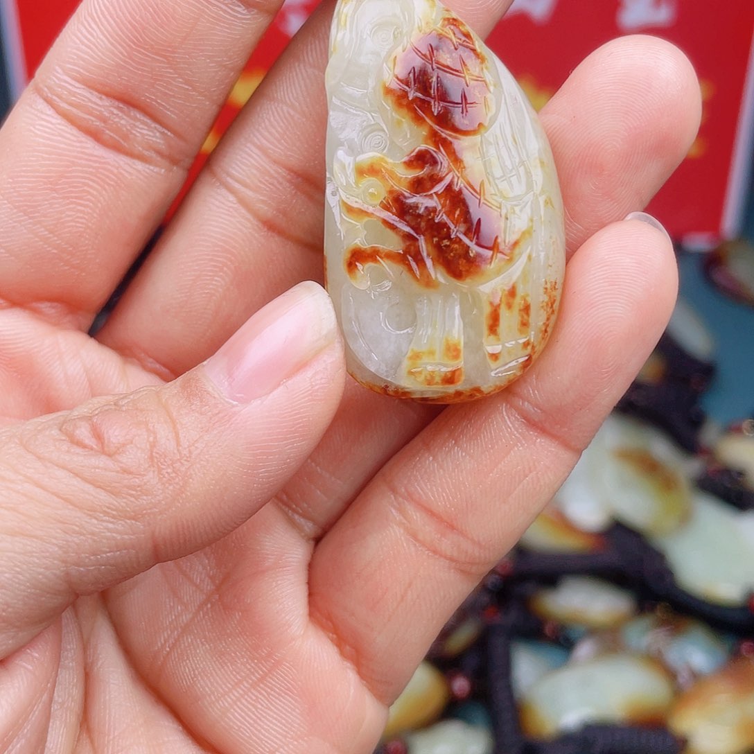 和田玉颈饰未镶嵌