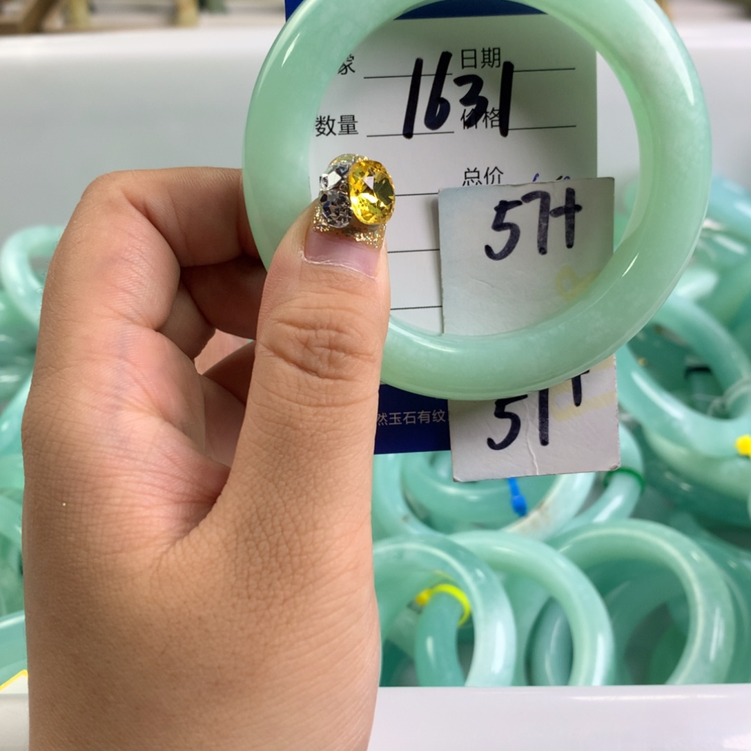 蛇纹石玉手镯未镶嵌1631