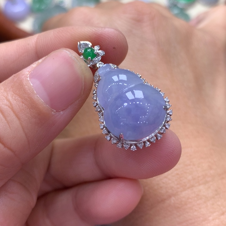 翡翠吊坠(不含链)18K金镶嵌