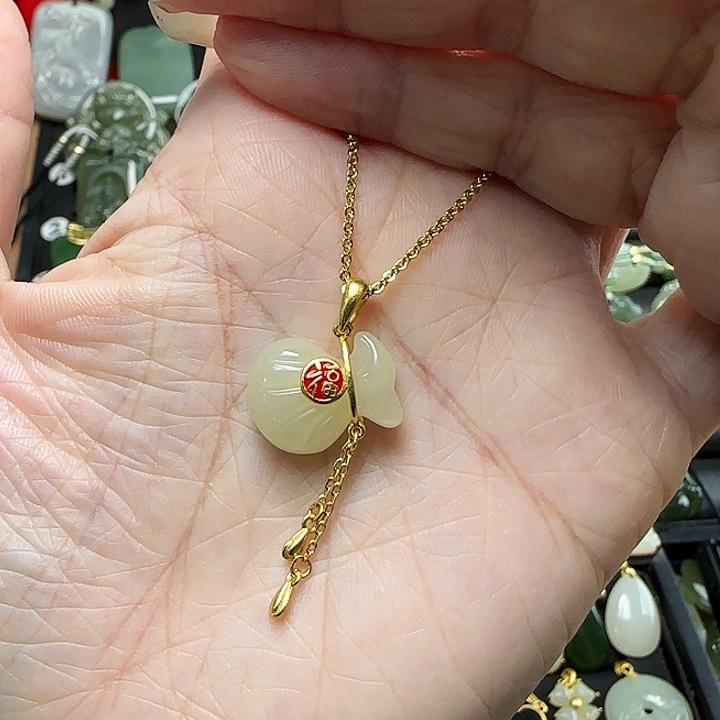 和田玉银S925镶嵌颈饰