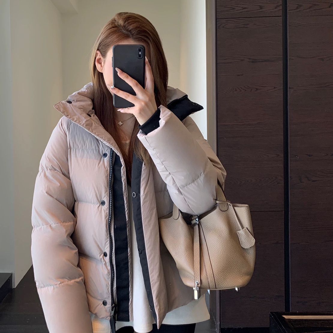 2026新款 全新配色~男女同款 短款 连帽情侣黑标羽绒服MJJ