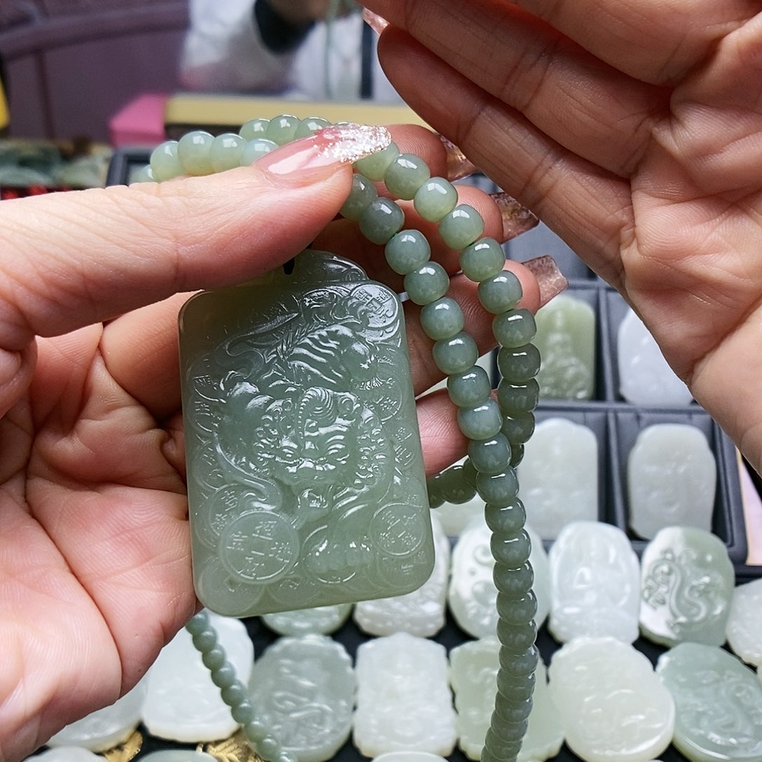 和田玉颈饰未镶嵌四*