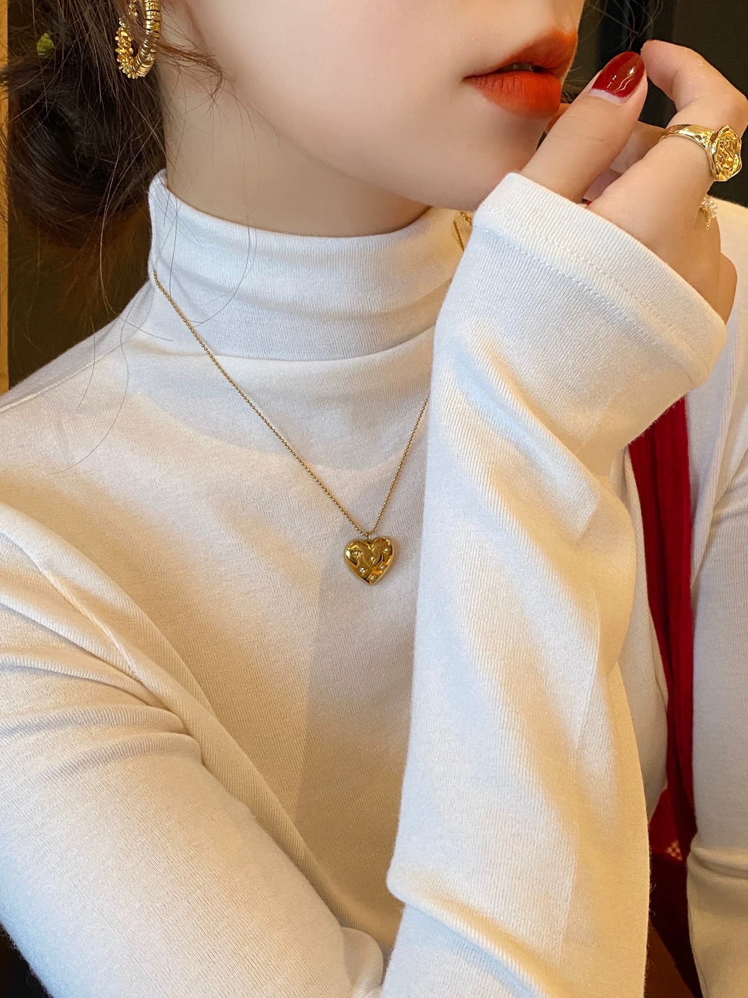 修身显瘦磨毛绒加厚打底衫女秋冬新款半高领高级感叠穿立领上衣