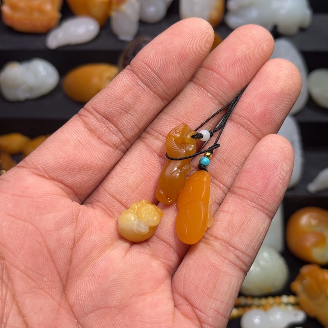 和田玉颈饰未镶嵌星*