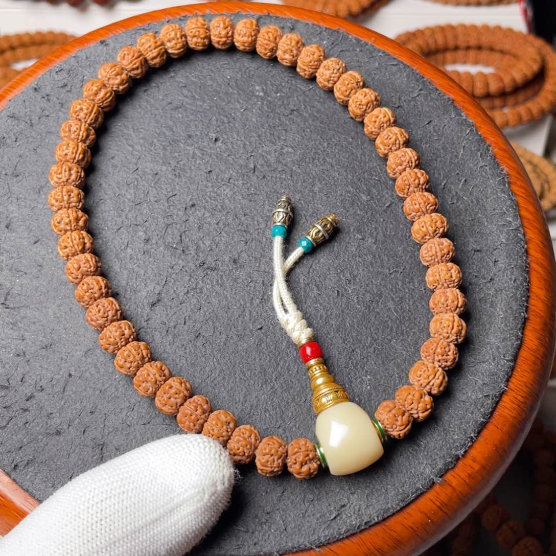 金刚菩提手串五瓣矮桩满肉老树王手持