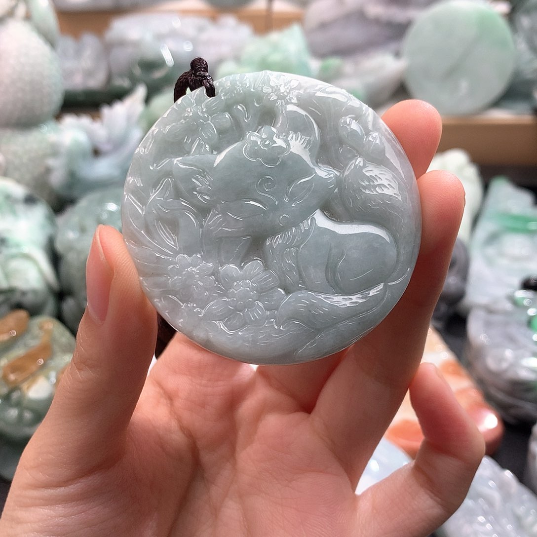 吊坠(不含链)未镶嵌翡翠