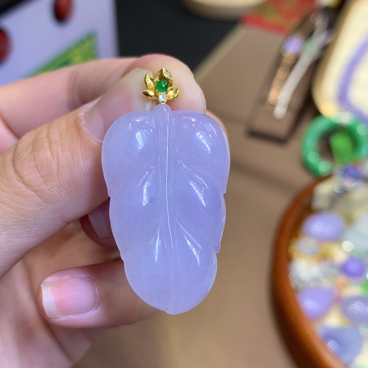 翡翠18K金镶嵌颈饰翡翠