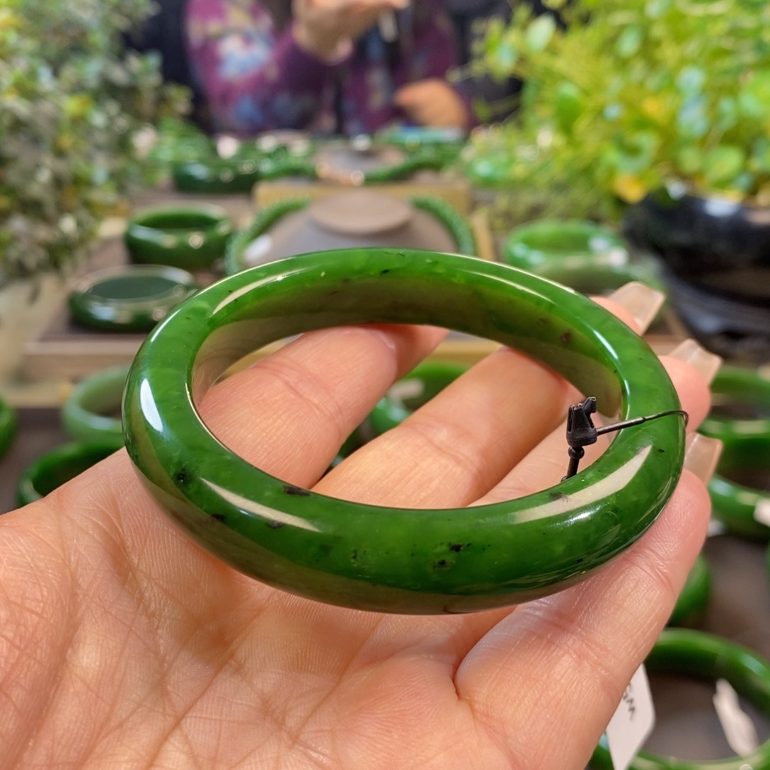 和田玉（碧玉）手镯未镶嵌