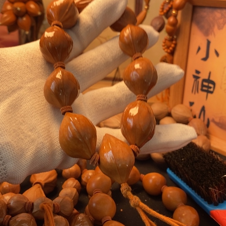 手串/手链橄榄核2.0三花铁盒