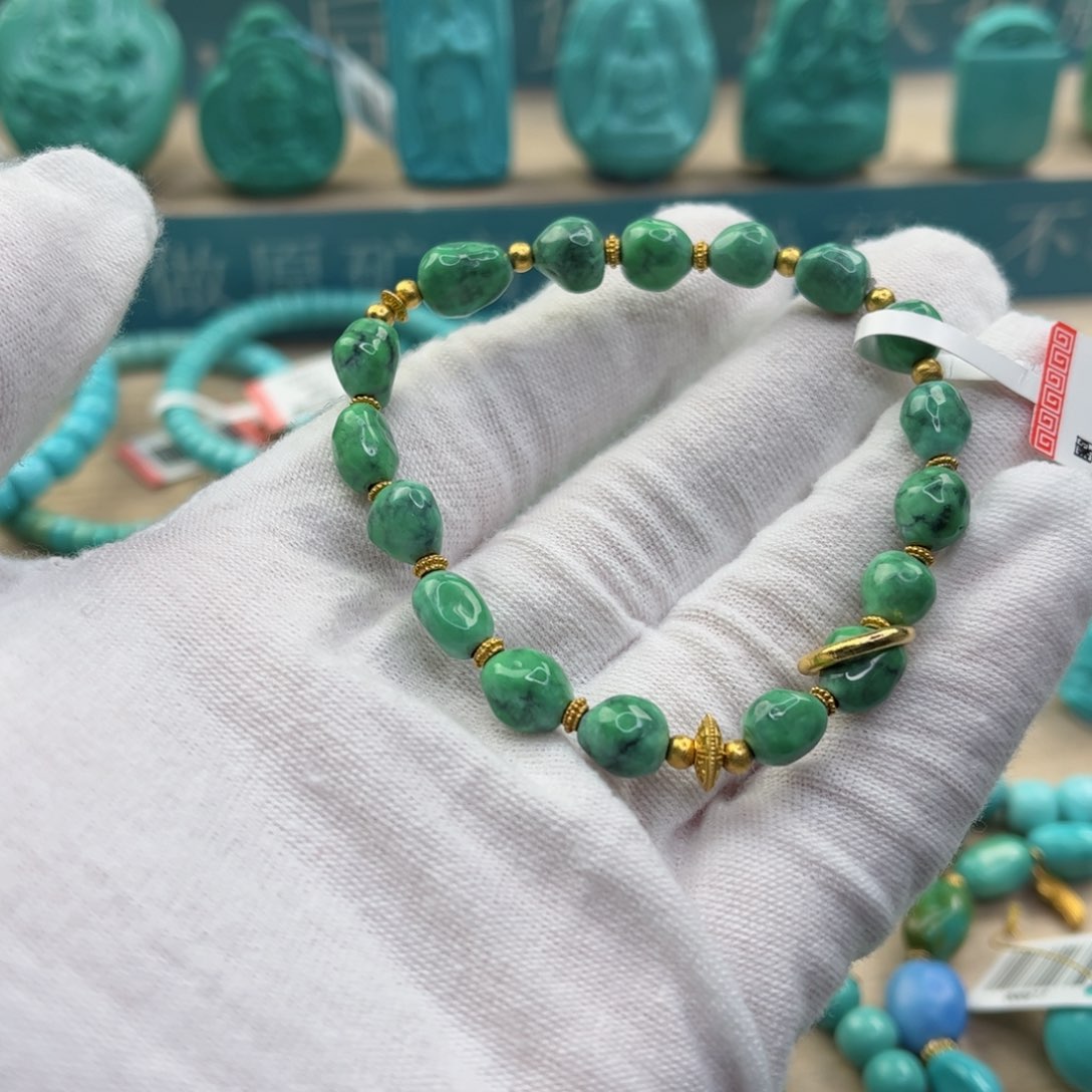 绿松石配饰18K金镶嵌