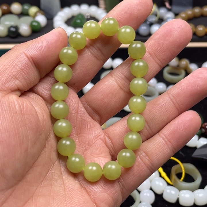 和田玉手串未镶嵌伊*黄口卡10柔光