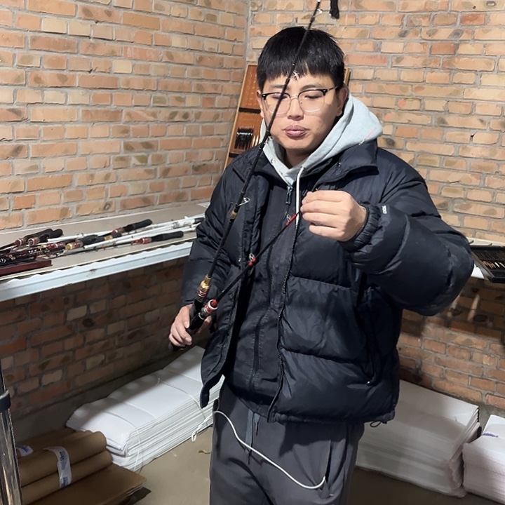 筏竿两款随机发一支